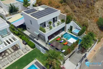 5 bedroom House for Sale in La Cala de Mijas-39044