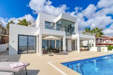 4 bedroom House for Sale in La Cala de Mijas-39110