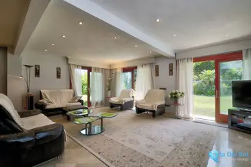5 bedroom House for Sale in Costalita-39170