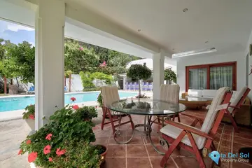 5 bedroom House for Sale in Costalita-39168