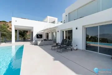 3 bedroom House for Sale in La Mairena-39201