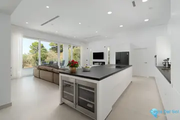3 bedroom House for Sale in La Mairena-39204
