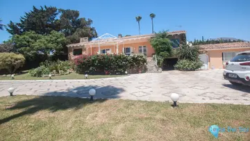 4 bedroom House for Sale in Estepona-39234