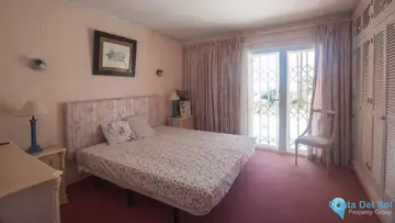 4 bedroom House for Sale in Estepona-39243