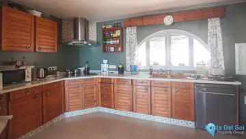 4 bedroom House for Sale in Estepona-39242
