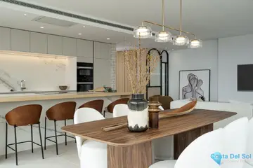 4 bedroom Apartment for Sale in Marbella-39405