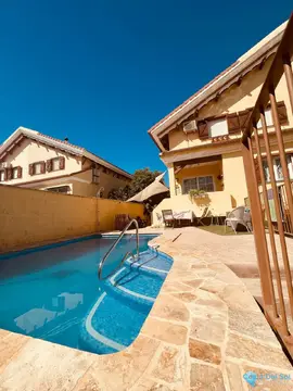6 bedroom House for Sale in Alhaurín de la Torre-101339