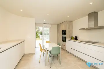 4 bedroom House for Sale in Marbesa-39506