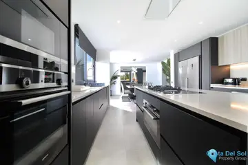3 bedroom House for Sale in San Pedro de Alcántara-39517