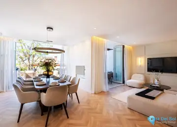 5 bedroom House for Sale in The Golden Mile-39830