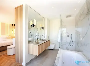 5 bedroom House for Sale in The Golden Mile-39832
