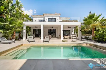 4 bedroom House for Sale in Marbesa