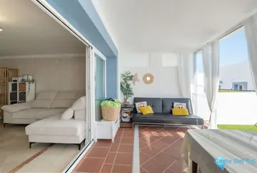 3 bedroom Apartment for Sale in El Paraiso-16598
