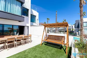 3 bedroom House for Sale in Estepona