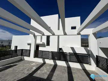 4 bedroom House for Sale in Río Real-39972