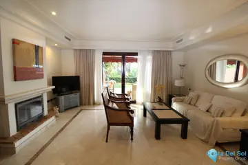 3 bedroom House for Sale in The Golden Mile-40131