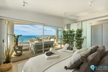 4 bedroom Apartment for Sale in Fuengirola-40180