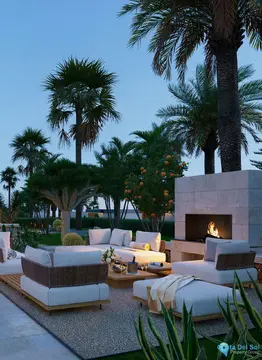 4 - 5 bedroom House for Sale in Bel Air-40234