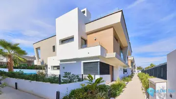 5 bedroom House for Sale in Puerto Banús