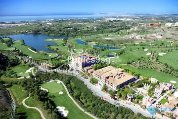 4 bedroom House for Sale in Los Flamingos-40504