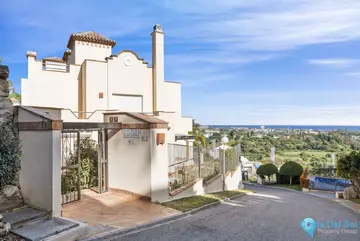 4 bedroom Apartment for Sale in Los Almendros