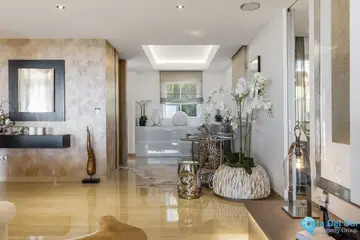 4 bedroom Apartment for Sale in Los Almendros-40566