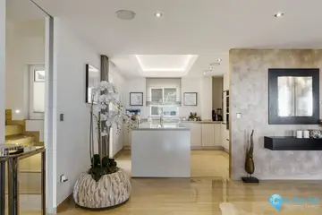 4 bedroom Apartment for Sale in Los Almendros-40564
