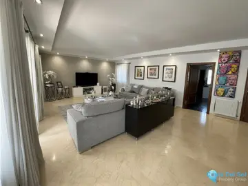 4 bedroom House for Sale in Estepona-40779