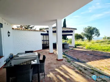5 bedroom House for Sale in Las Chapas-40810
