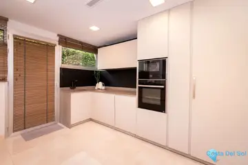 4 bedroom House for Sale in San Pedro de Alcántara-40903