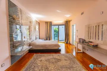4 bedroom House for Sale in The Golden Mile-40916