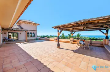 6 bedroom House for Sale in Estepona-41131