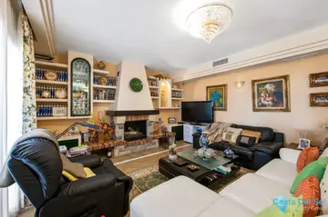 6 bedroom House for Sale in Estepona-41138