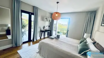 4 bedroom House for Sale in El Paraiso-41239