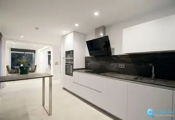 5 bedroom House for Sale in Nueva Andalucía-41274