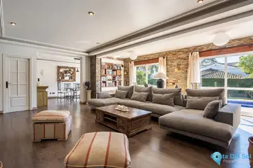 3 bedroom House for Sale in The Golden Mile-41352