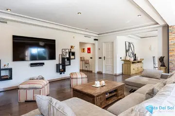 3 bedroom House for Sale in The Golden Mile-41354