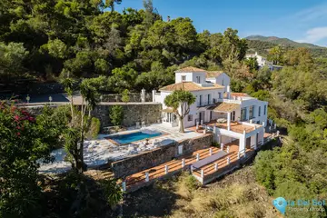 6 bedroom House for Sale in El Madroñal-41492