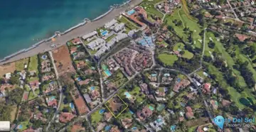 2500m2 Plot for Sale in Guadalmina Baja