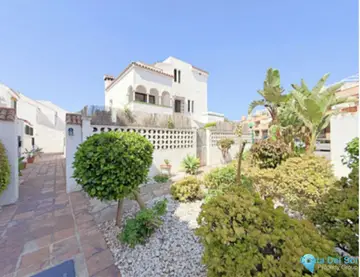 4 bedroom House for Sale in Manilva