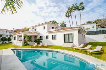 6 bedroom House for Sale in Marbella-41705