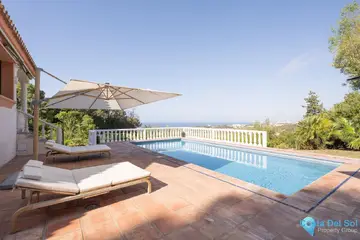5 bedroom House for Sale in El Rosario