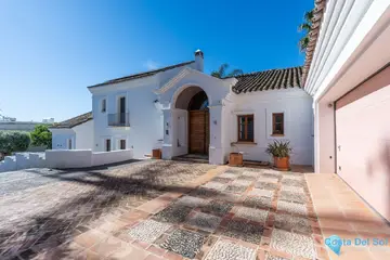 4 bedroom House for Sale in El Paraiso-41990
