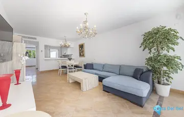 2 bedroom Apartment for Sale in Río Real-101419