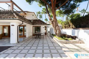 4 bedroom House for Sale in Nueva Andalucía-42066