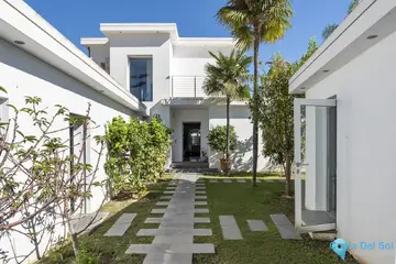 4 bedroom House for Sale in Nueva Andalucía-42119