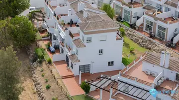 4 bedroom House for Sale in Alhaurín de la Torre-101423