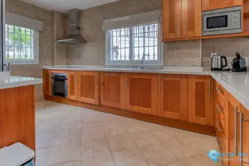 4 bedroom House for Sale in Alhaurín de la Torre-101428
