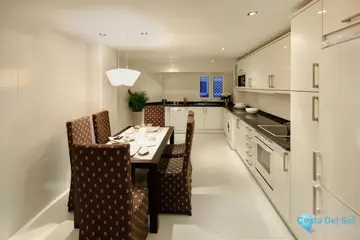 3 bedroom Apartment for Sale in Puerto Banús-42299