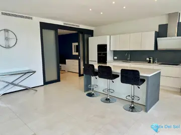 5 bedroom House for Sale in The Golden Mile-42354